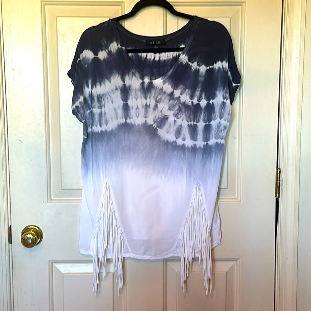 Woman’s B.L.E.U. Top size large